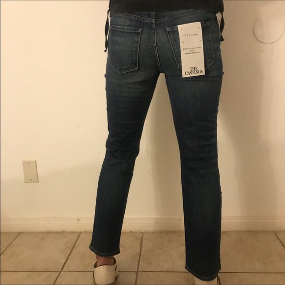 NWT Aritzia High Rise Cropped Jeans - Picture 3 of 6